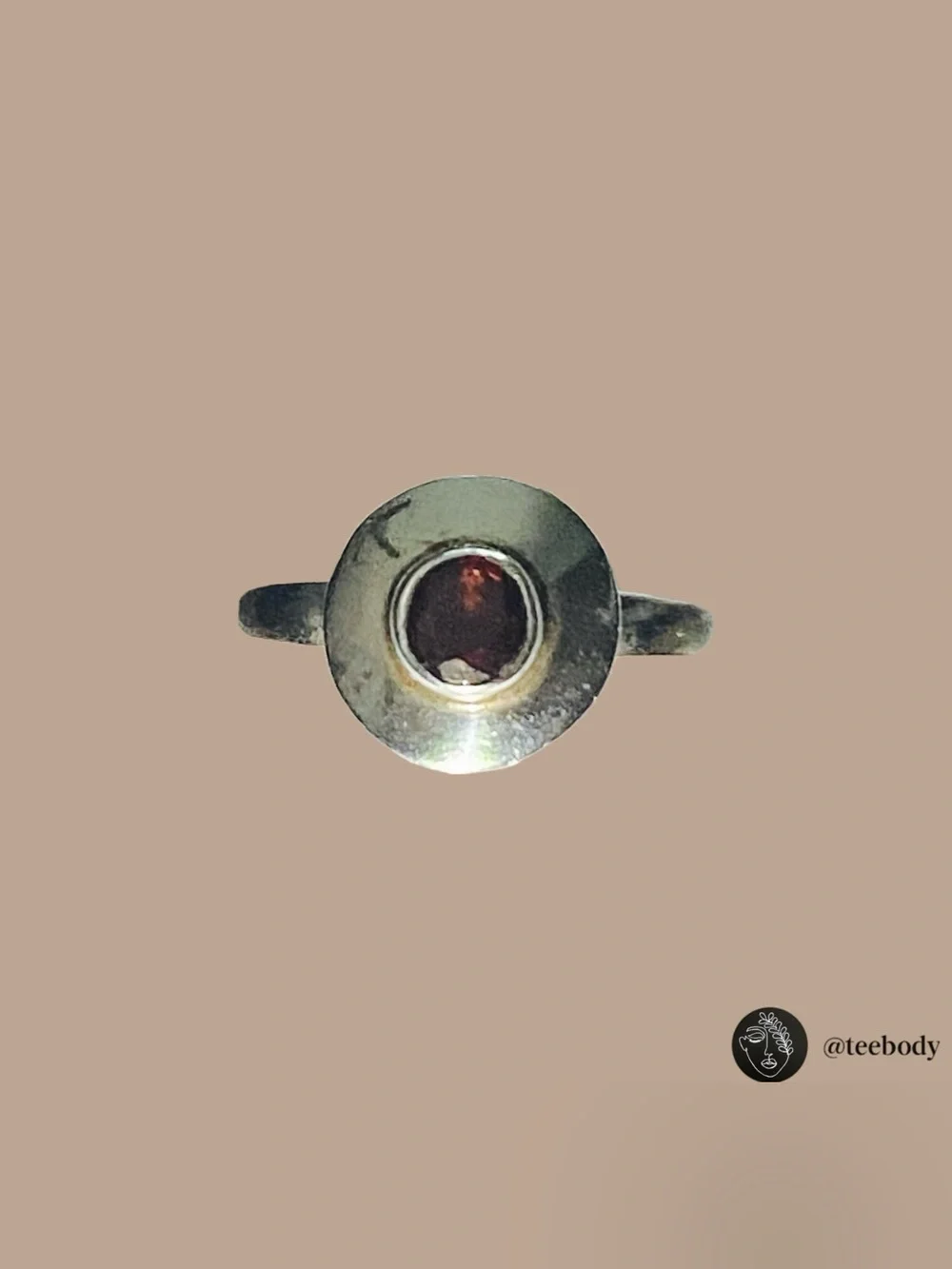 VTG 925 Sterling Silver Modernist Saucer Garnet Ring Size 5 1.5g